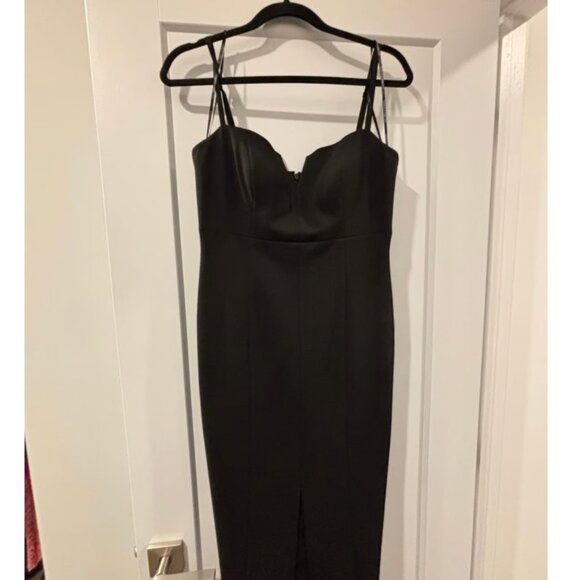 Dresses & Skirts - Black Dress